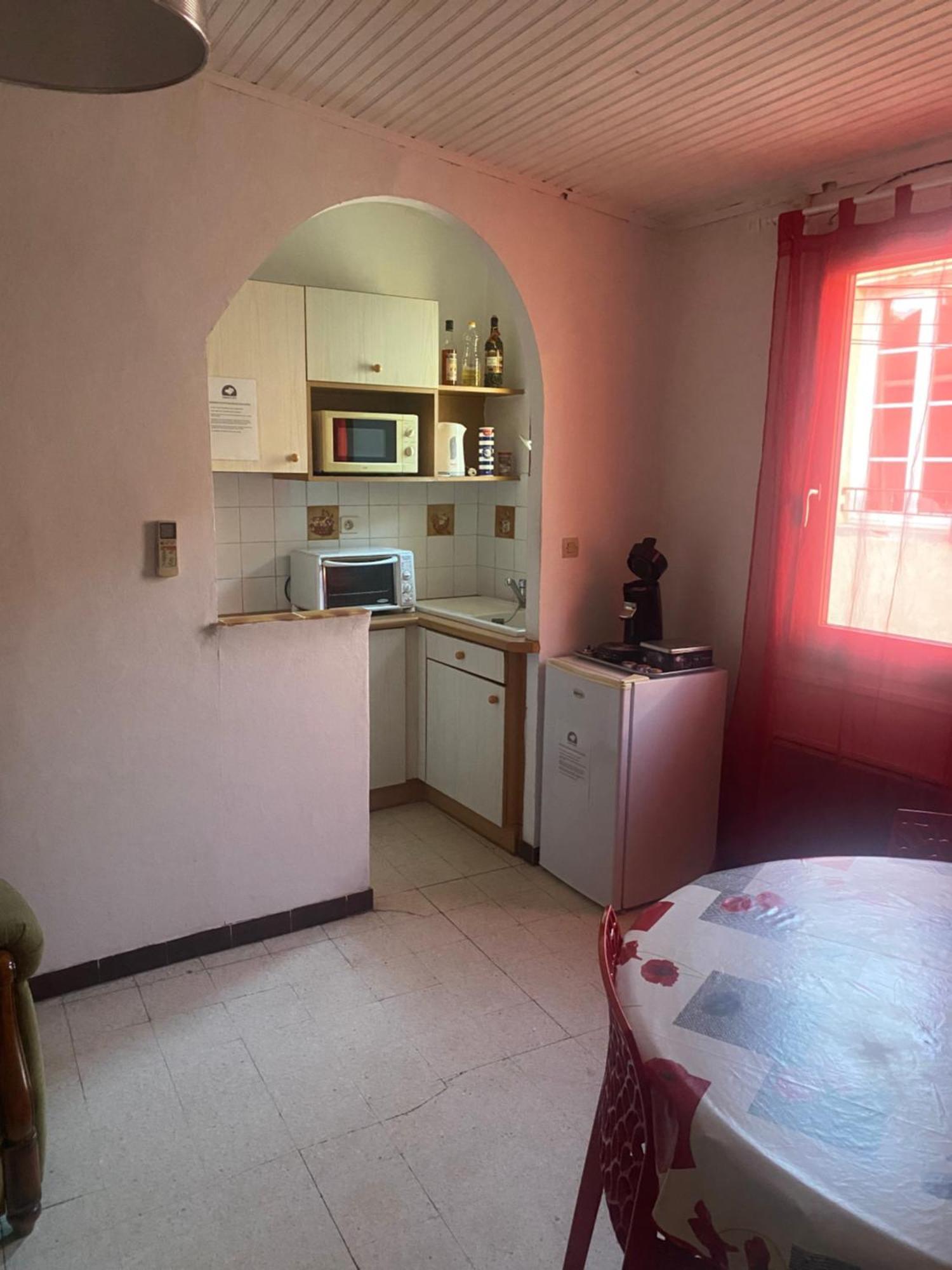 בובר Maison De Ville Proche Mer, En Camargue Sur Le Chemin De Saint Jacques De Compostelle, Clim Reversible מראה חיצוני תמונה
