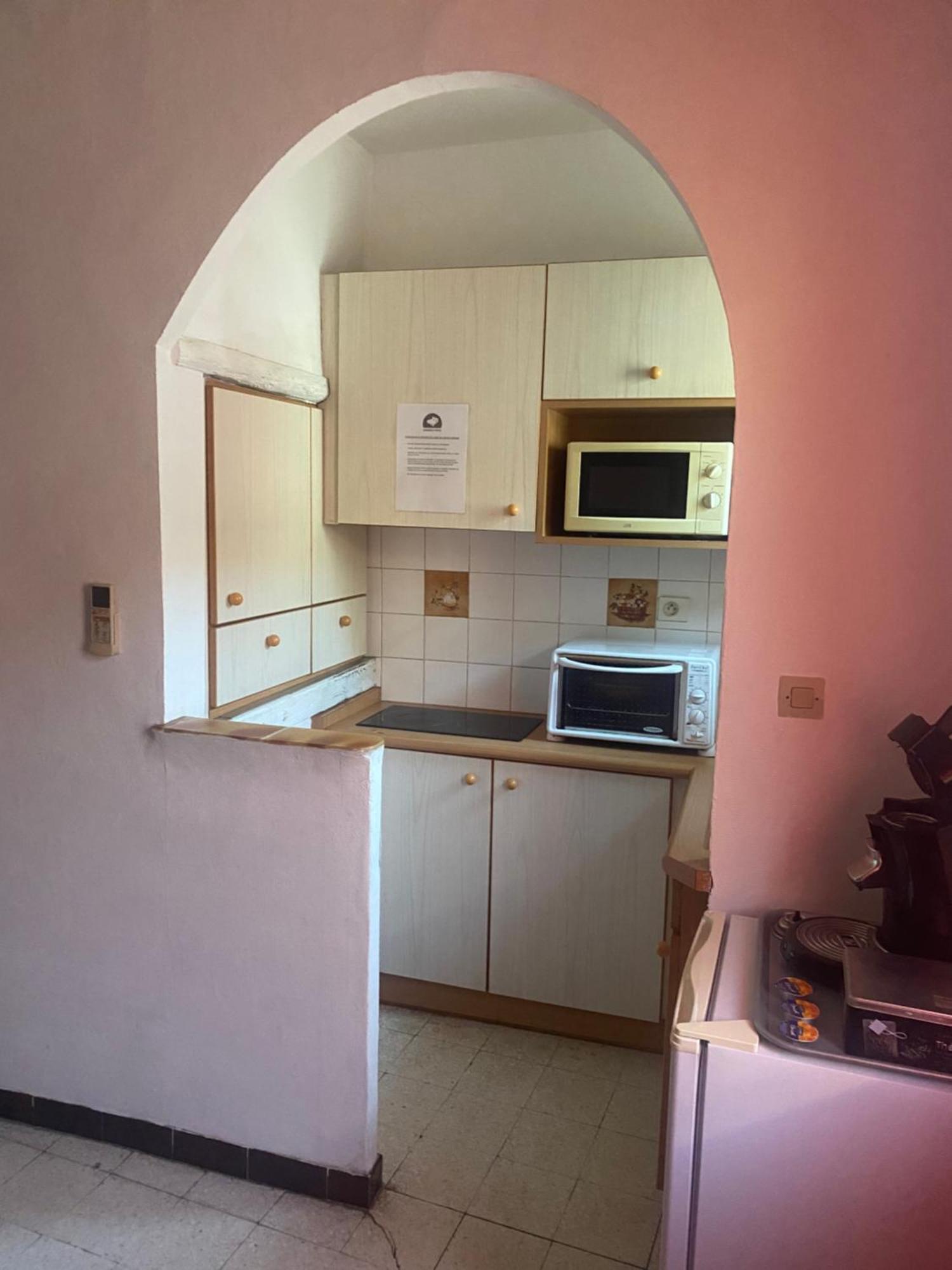 בובר Maison De Ville Proche Mer, En Camargue Sur Le Chemin De Saint Jacques De Compostelle, Clim Reversible מראה חיצוני תמונה